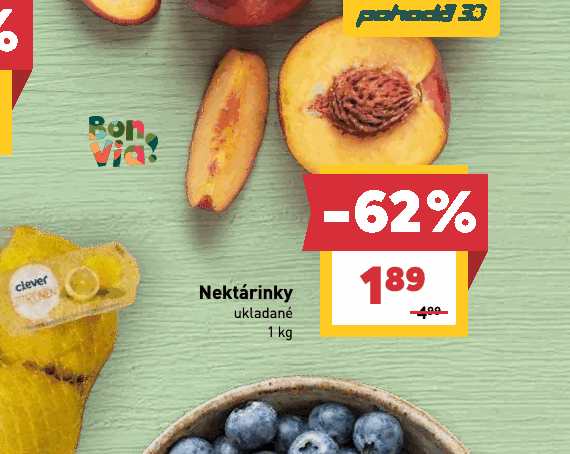 Nektárinky ukladané