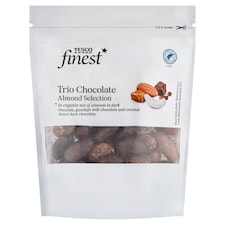 Tesco Finest Zmes pražených jadier mandlí v horkej a mliečnej belgickej čokoláde 150 g