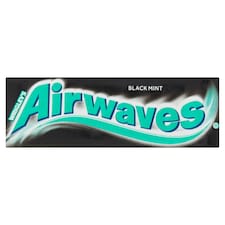Wrigley's Airwaves Black Mint žuvačka bez cukru s príchuťou mentolu a anízu 10 ks 14 g